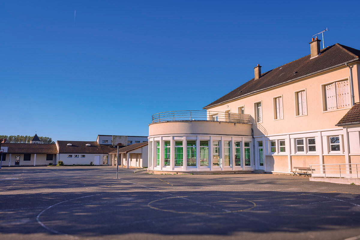 ecole-lencloitre-parc-scolaire-etude-delta-conso-expert-collectivite